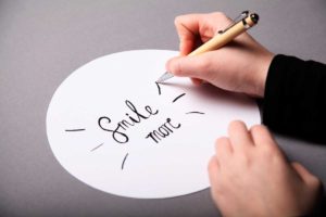 Personalized messages for simple picture frames