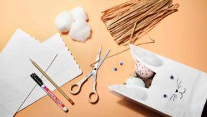Utensils for Easter packaging