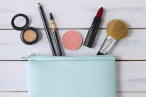 Das Beauty Bag auf der Reise Packliste