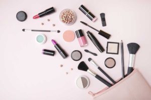 Das Beauty Bag auf der Reise Packliste