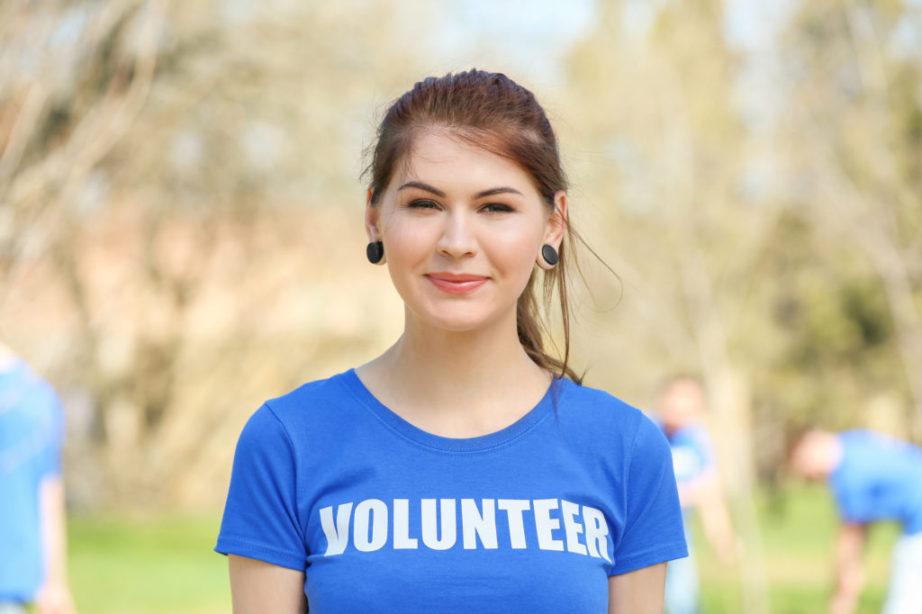 Woman Volunteers For Best Volunteer Abroad Programs