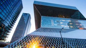 Futuristisches Glasdesign der Seattle Central Library