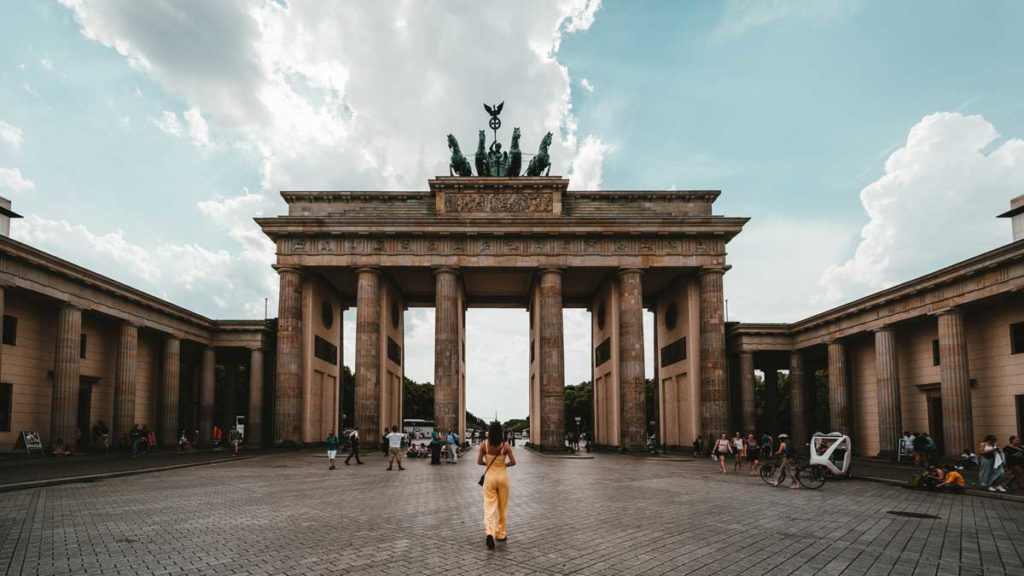 Girl in front of Brandenburger Tor in Berlin