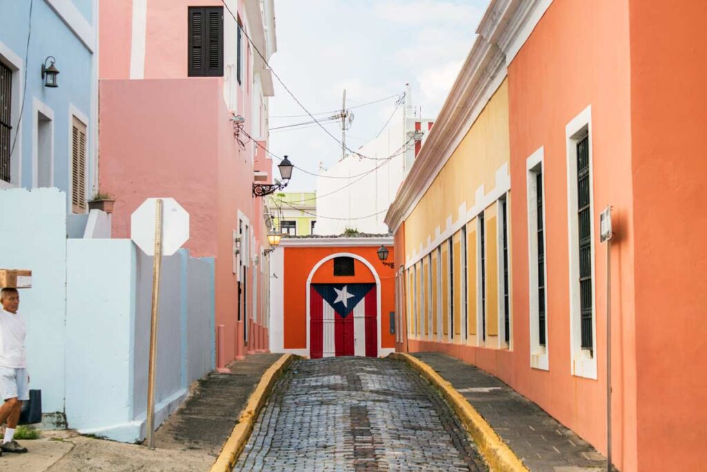 Die bunte Wänder in Old San Juan in Nordamerika