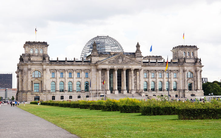 Der Bundestag in Berlin ist eine unserer günstigen Aktivitäten in Berlin.